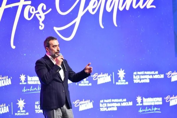 AK Partili Hakan Han Özcan’dan Özgür Özel'e Sert Sözler! 'CHP Şimdi Sarhoş Genel Başkanı Pohpohluyor'